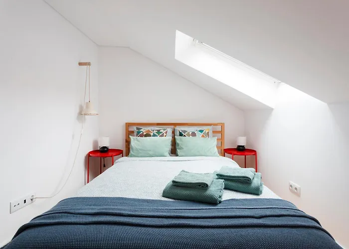 Guest house Charming Chiado 3*