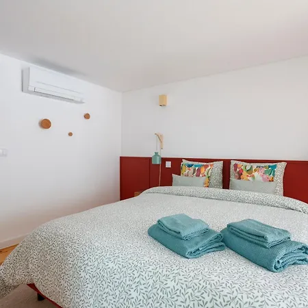 Charming Chiado 3*