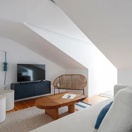 Gasthof Charming Chiado 3*